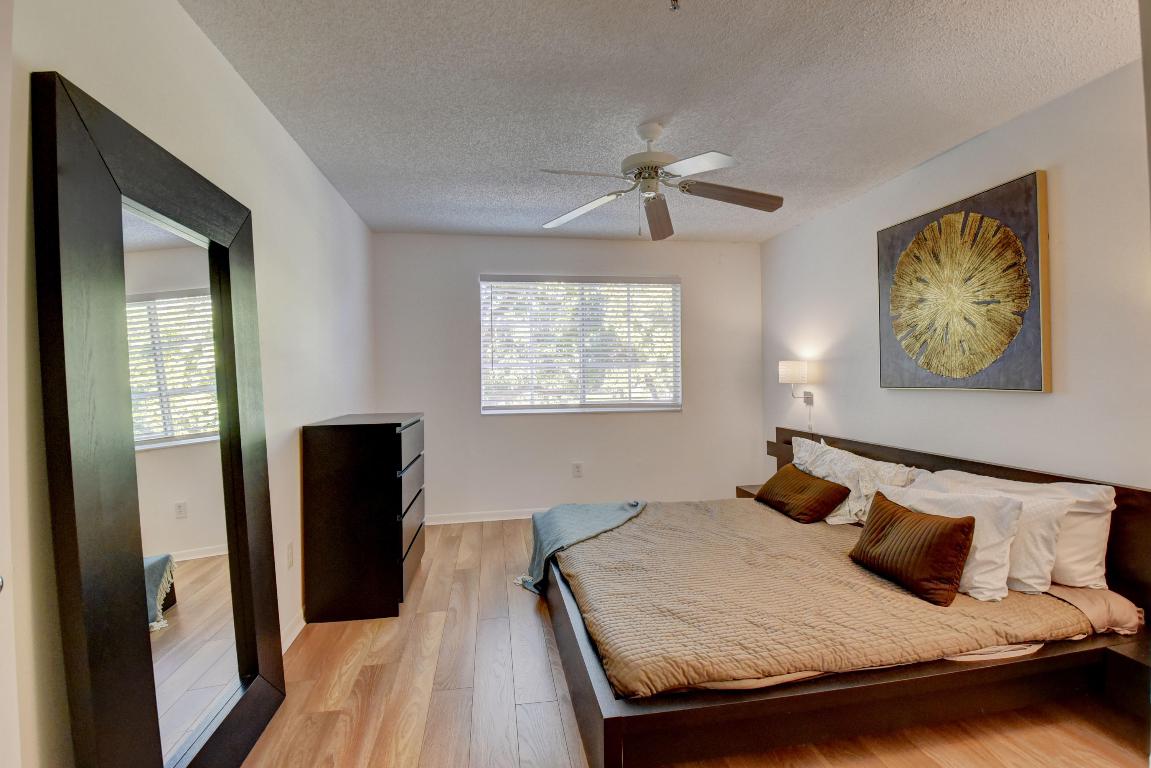 YACHT CLUB ON THE INTRACOASTAL CONDO - Residential