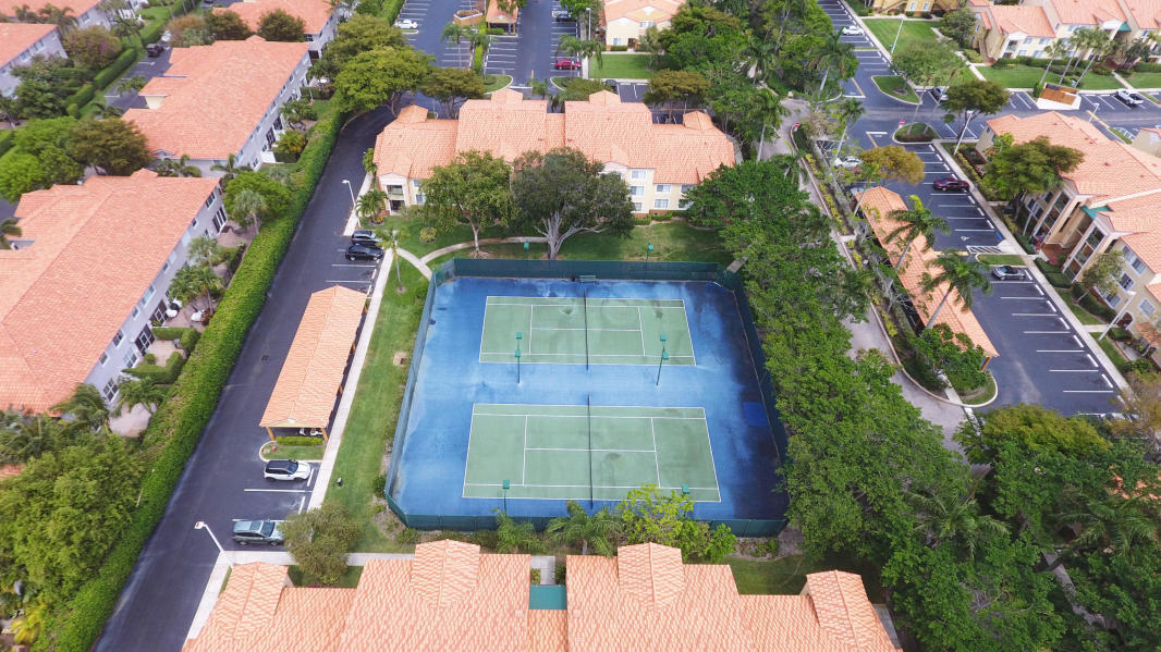 YACHT CLUB ON THE INTRACOASTAL CONDO - Residential