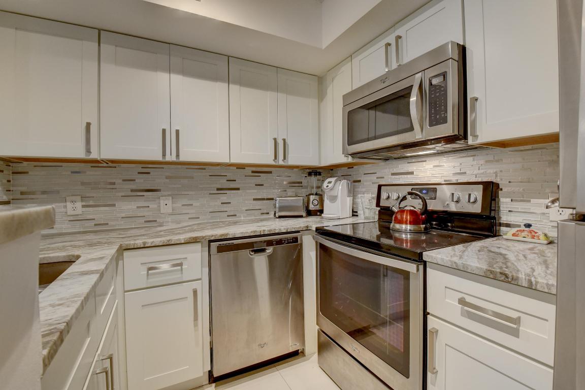 YACHT CLUB ON THE INTRACOASTAL CONDO - Residential