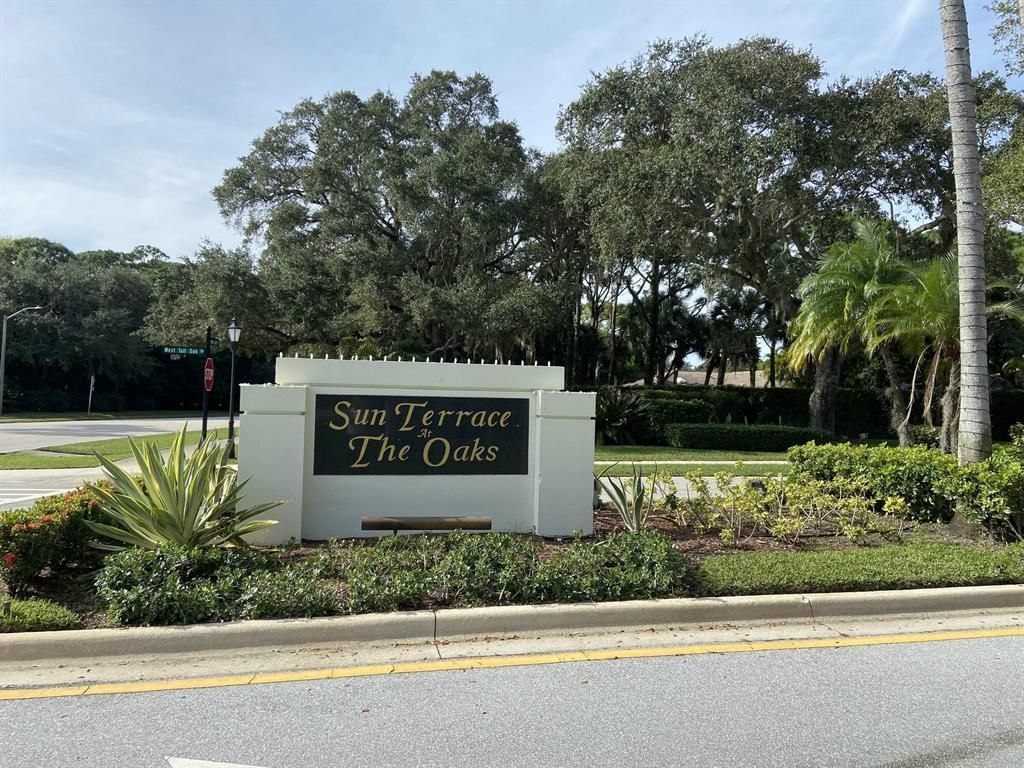 Photo of 7401 Geminata Oak Court Ct, Palm Beach Gardens, FL 33410 (MLS # R10759135)