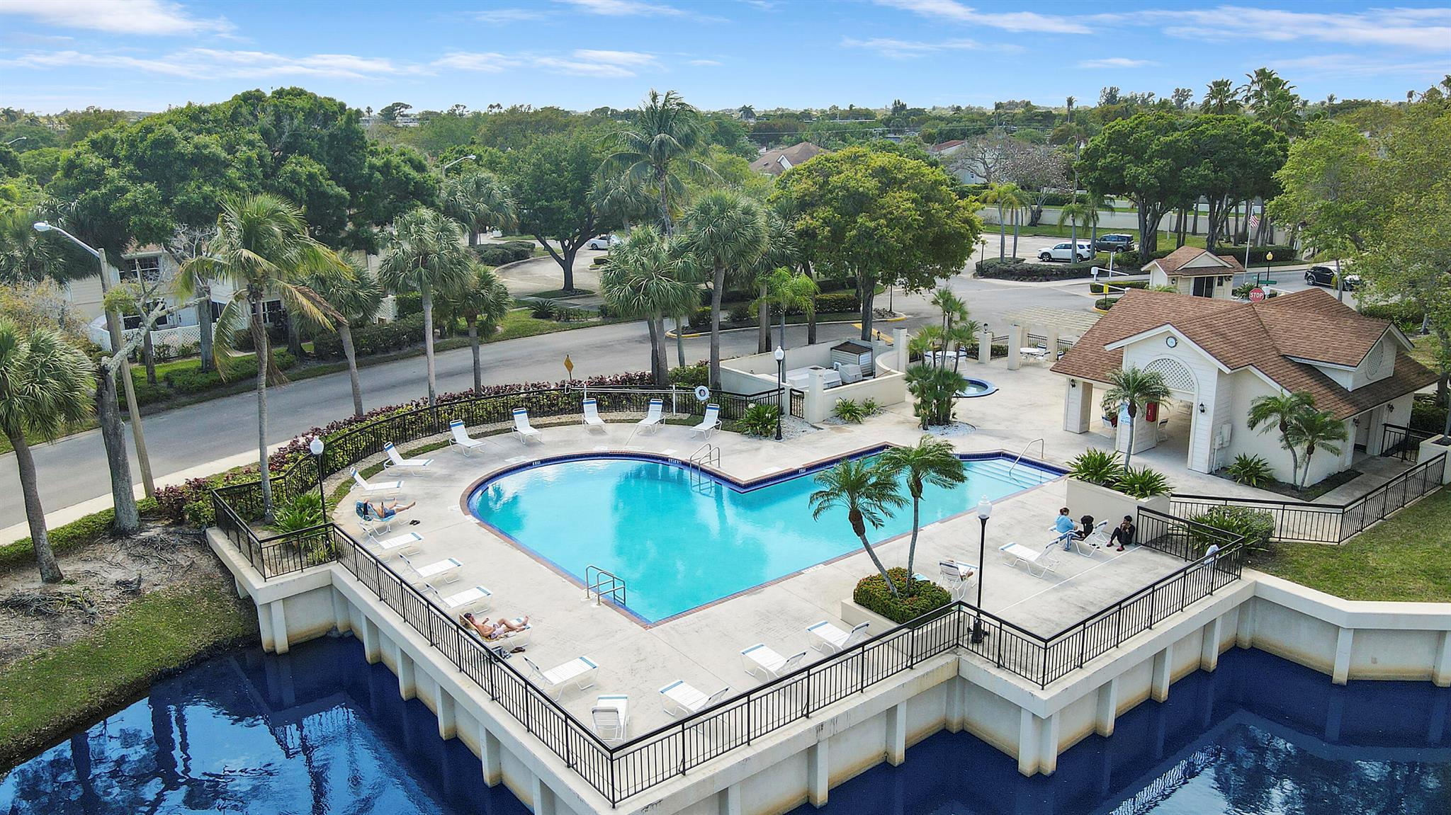 WELLESLEY AT LAKE CLARKE - Residential