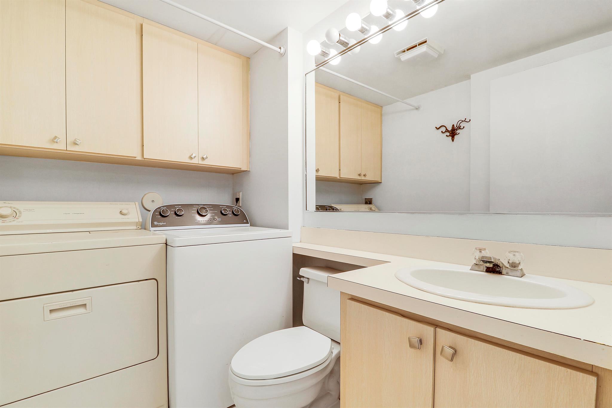 WELLESLEY AT LAKE CLARKE - Residential