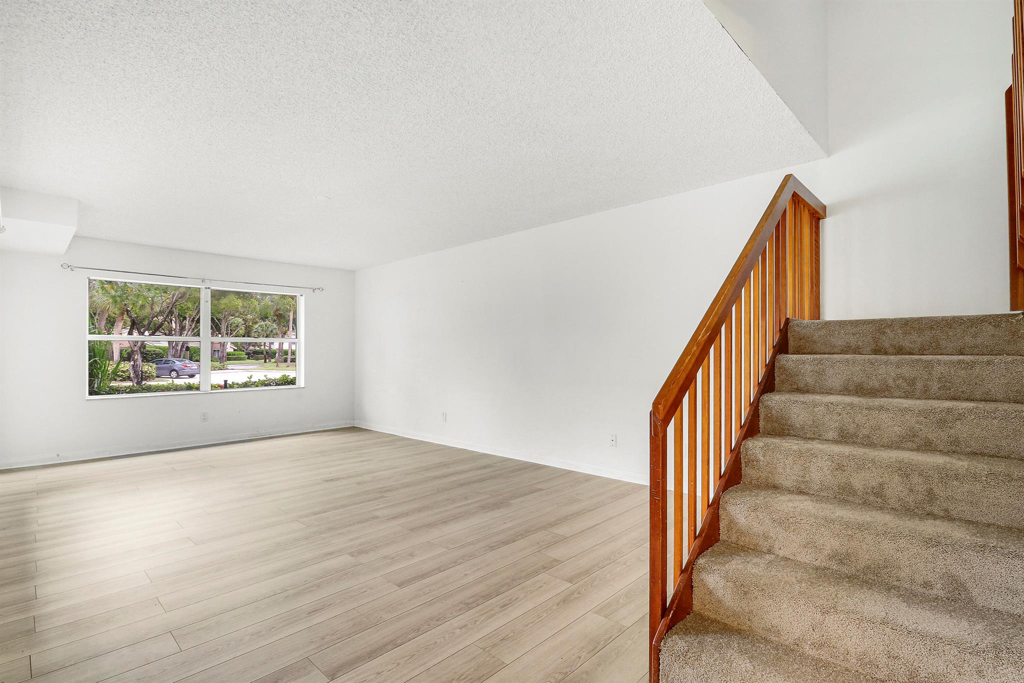 WELLESLEY AT LAKE CLARKE - Residential