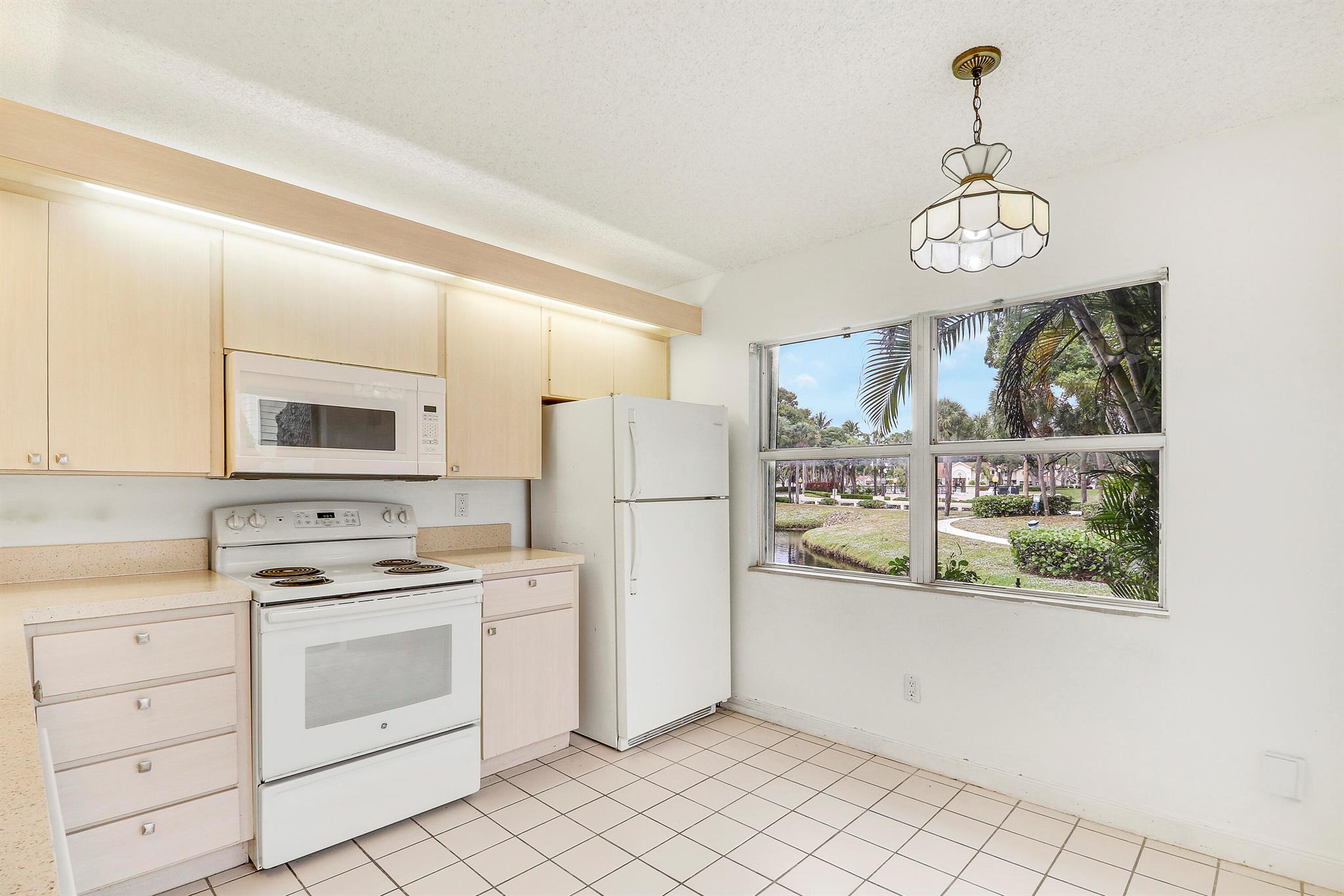 WELLESLEY AT LAKE CLARKE - Residential