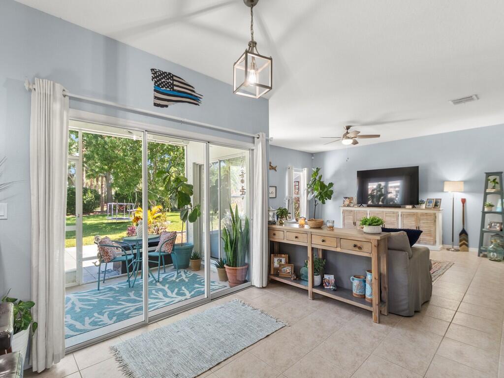 Citrus Springs Village D Valencia - Residential