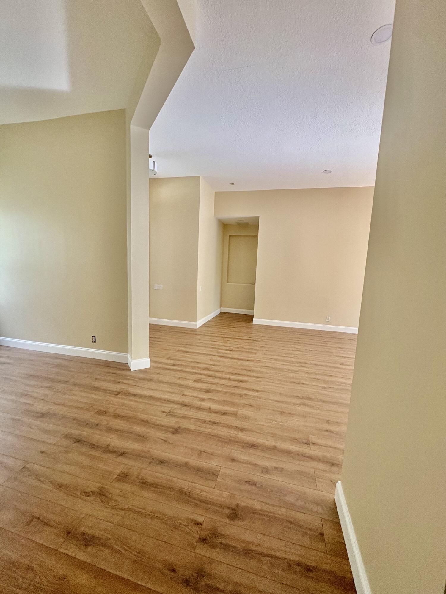 8958 Terni Lane