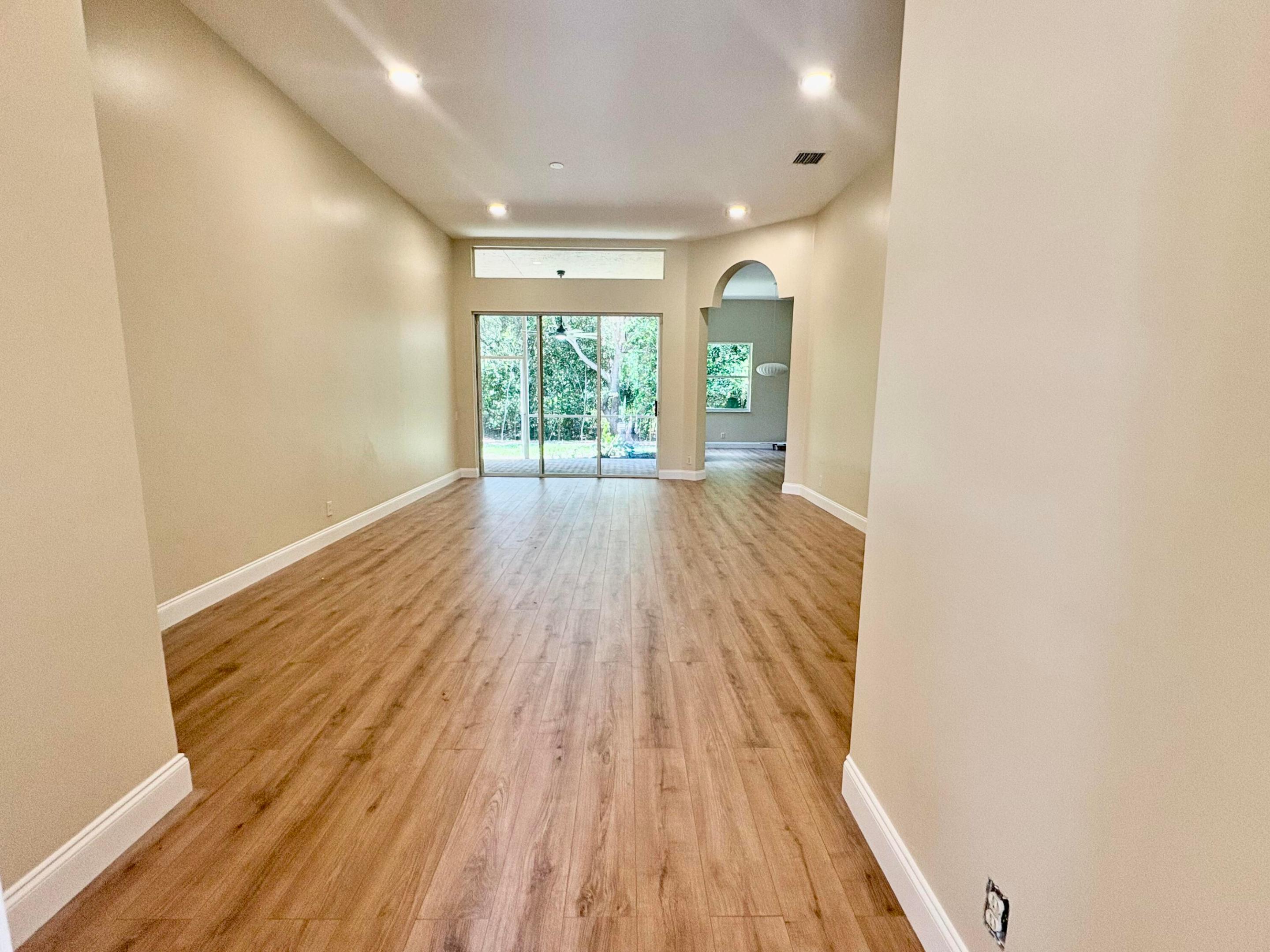 8958 Terni Lane