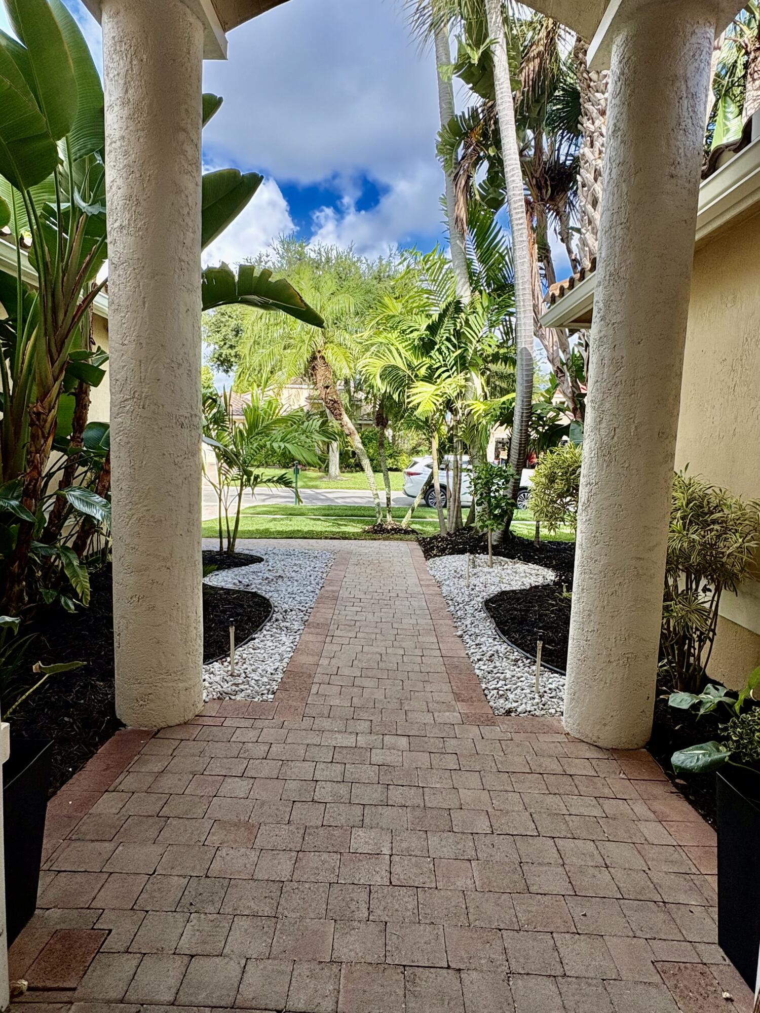 8958 Terni Lane