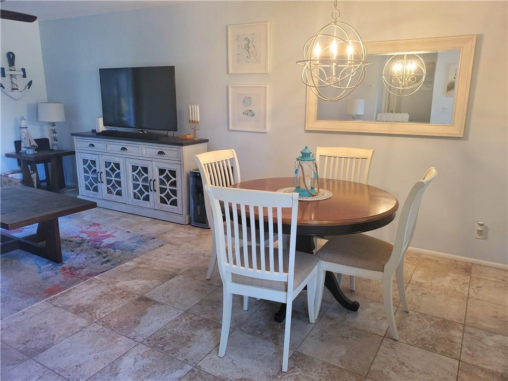 CRESTHAVEN VILLAS 9 CONDO - Residential