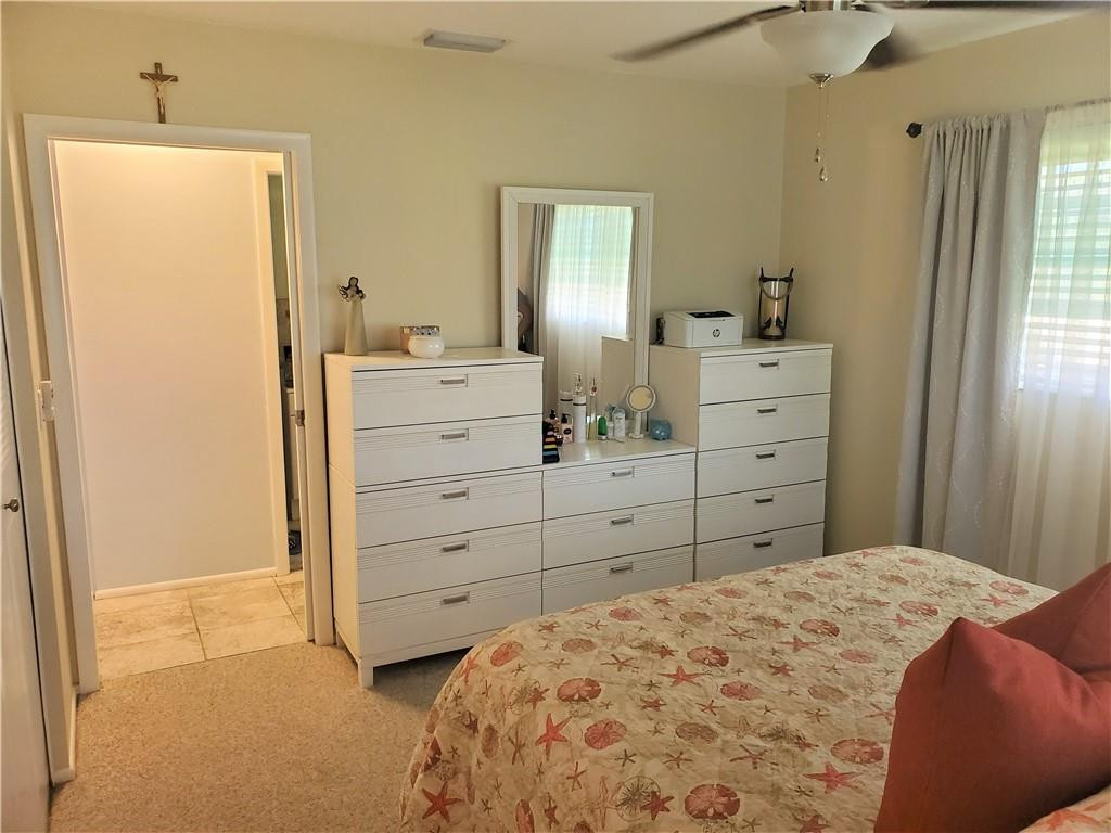 CRESTHAVEN VILLAS 9 CONDO - Residential