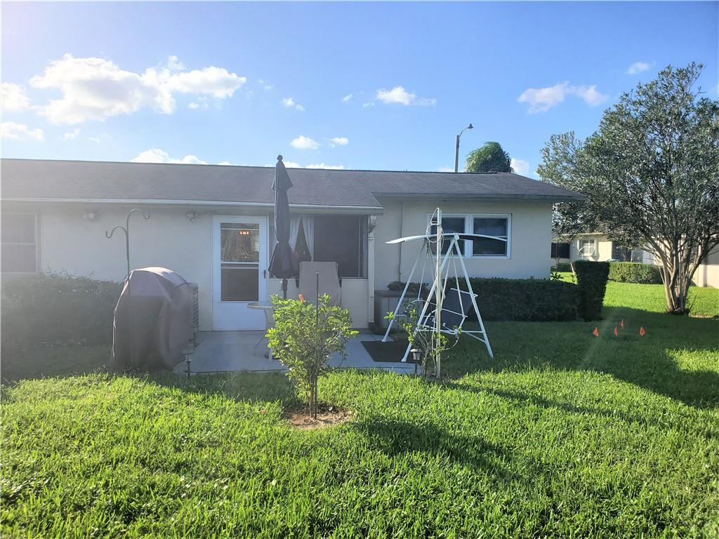 CRESTHAVEN VILLAS 9 CONDO - Residential