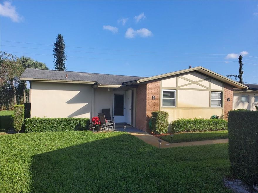 BEAUTIFUL MOVE IN READY CORNER UNIT WITH 1 BED/1 BATH IN THE DESIRABLE WELL KEPT 55+ ACTIVE COMMUNITY OF CRESTHAVEN VILLAS. UPDATED UNIT WITH IMPACT WINDOWS AND TANKLESS WATER HEATER. ENCLOSED PORCH WITH OPEN PATIO IN THE BACK TO ENJOY THE SOUTH FLORIDA LIVING. WITHIN WALKING DISTANCE TO COMMUNITY LAUNDRY ROOM, POOL AND CLUBHOUSE. CRESTHAVEN IS CENTRALLY LOCATED CLOSE TO SHOPPING, RESTAURANTS AND MAIN ROADS. OFFERS CLUBHOUSE, HEATED POOLS, BBQ AREA, GYM AND MANY ACTIVITIES. NO LEASE FOR THE FIRST TWO YEARS OF OWNERSHIP. A MUST SEE!