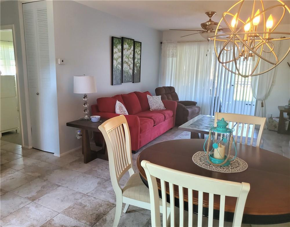 CRESTHAVEN VILLAS 9 CONDO - Residential