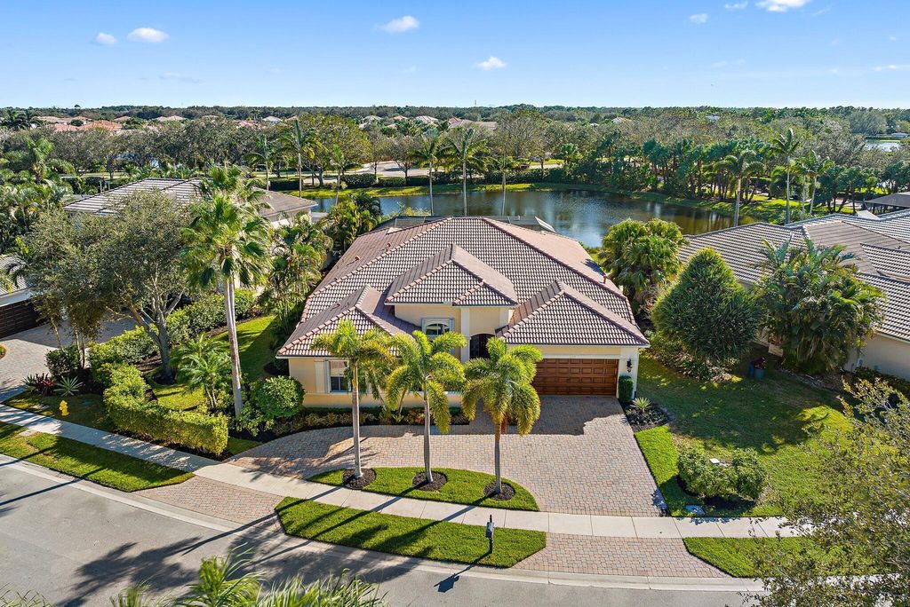 Photo of 107 Sedona Way, Palm Beach Gardens, FL 33418 (MLS # R10945783)