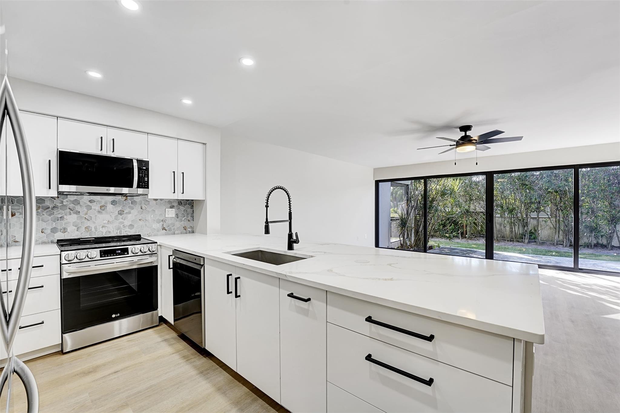 Nobel Point - Residential