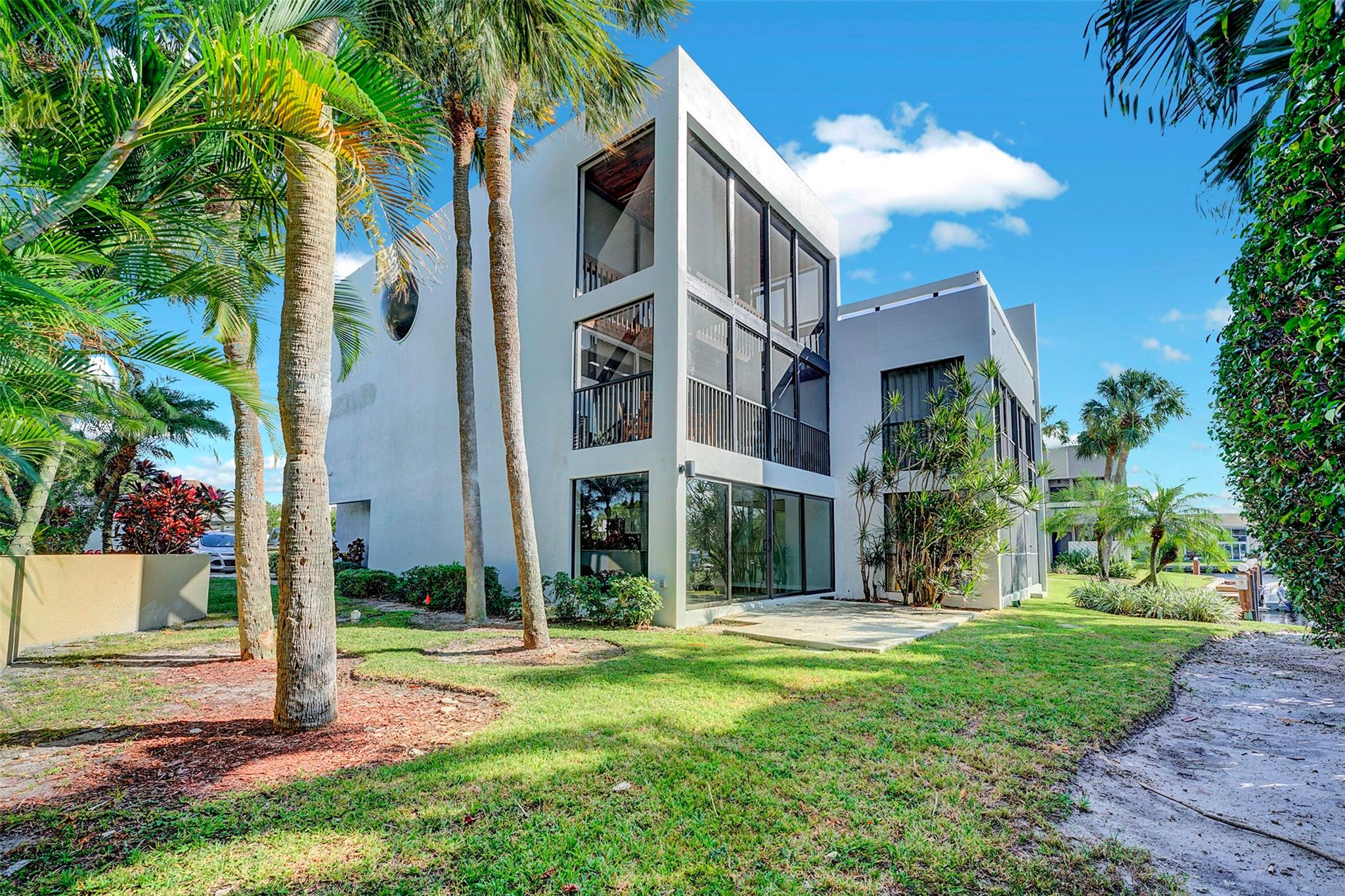 Nobel Point - Residential