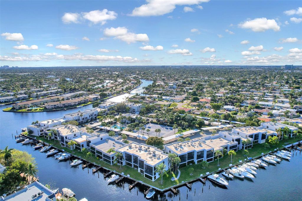 Photo of 1100 SE 5th Ct #1, Pompano Beach, FL 33060 (MLS # F10540441)