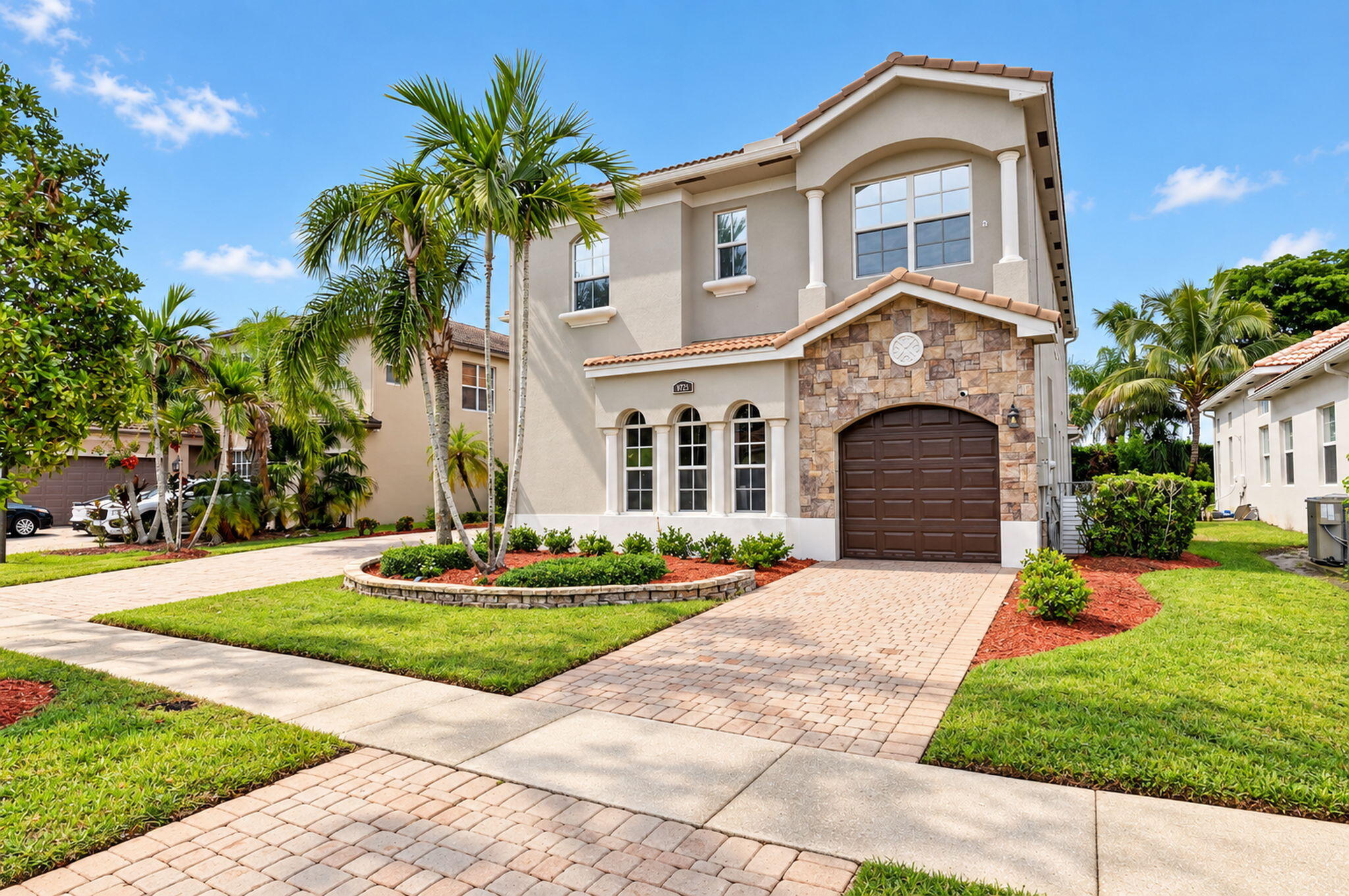 8776 Cobblestone Point Circle, Boynton Beach, FL, 33472/$1,375,000 3 8776 Cobblestone Point Circle