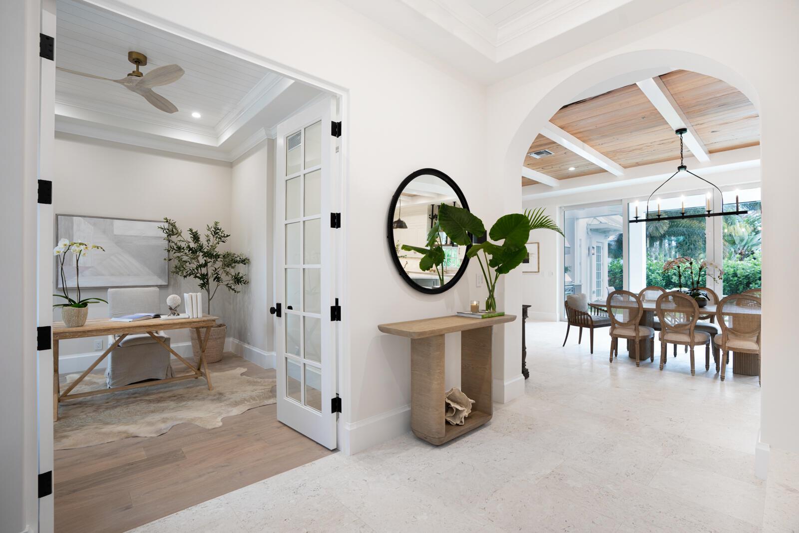 1114 N Vista Del Mar Drive