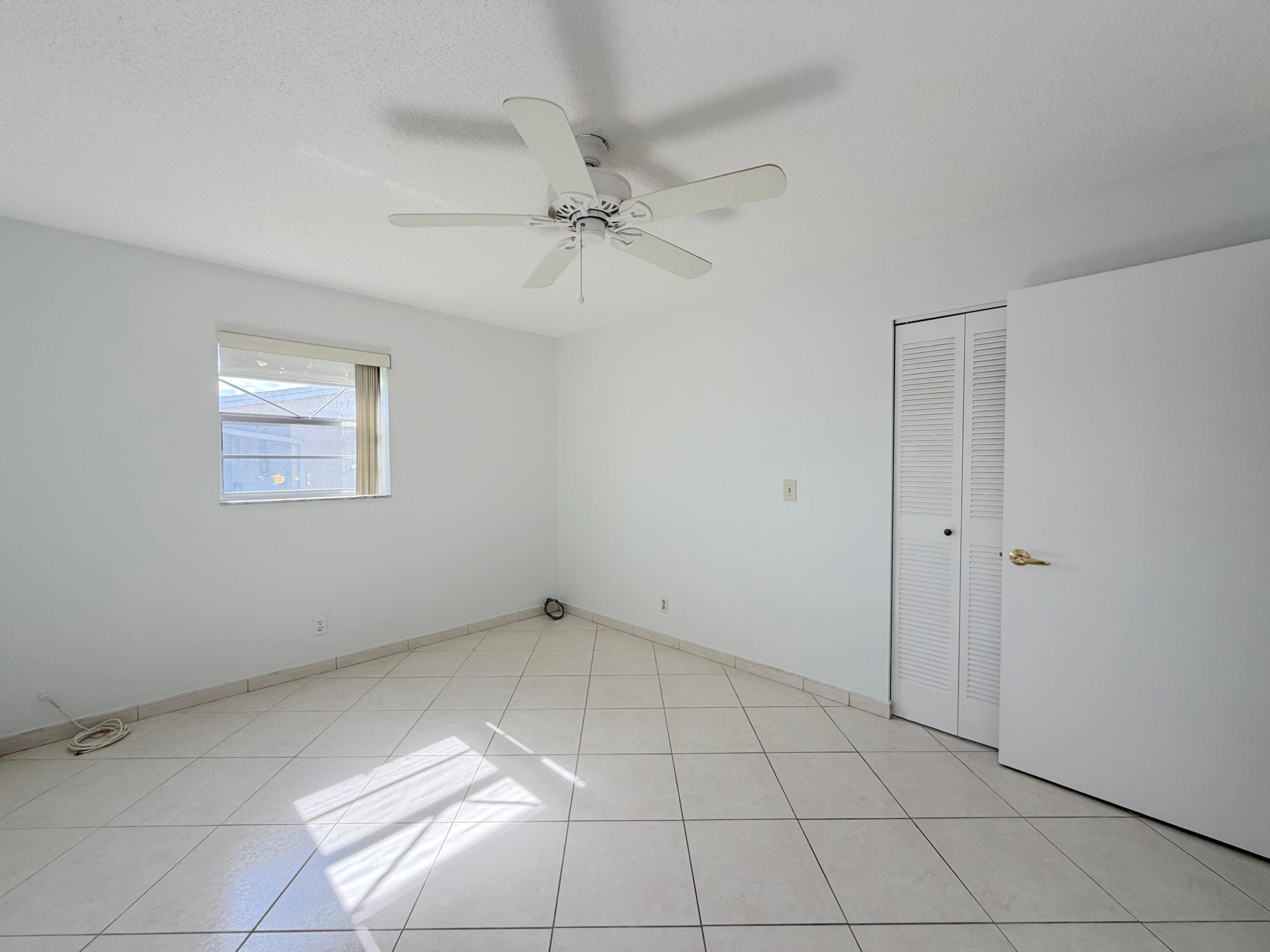 IMPERIAL VILLAS CONDO - Residential