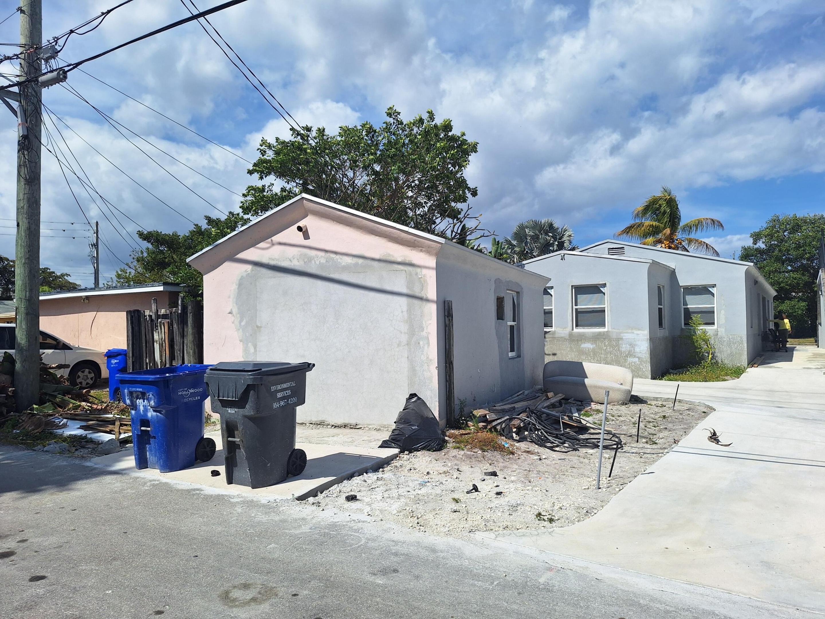 HOLLYWOOD - Residential Income