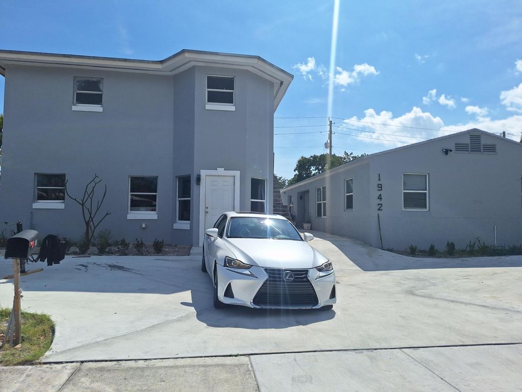 Photo of 1942 Buchanan Street, Hollywood, FL 33020 (MLS # B26014458)