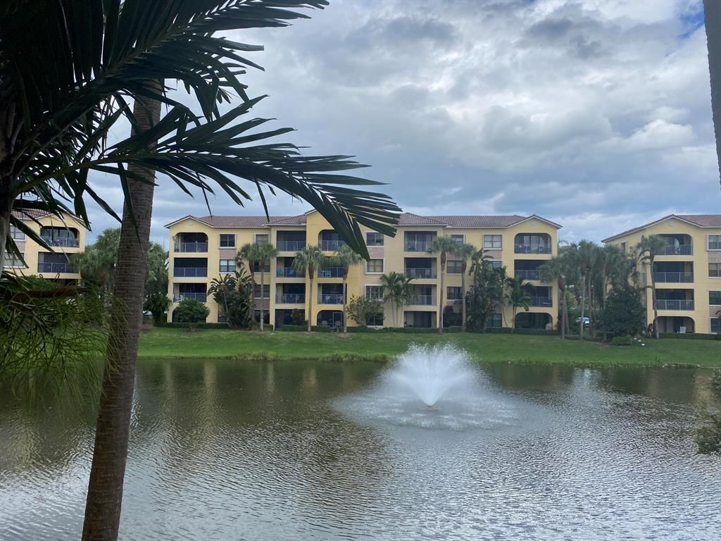 Photo of 400 Uno Lago 204 Drive #204, Juno Beach, FL 33408 (MLS # R10757245)