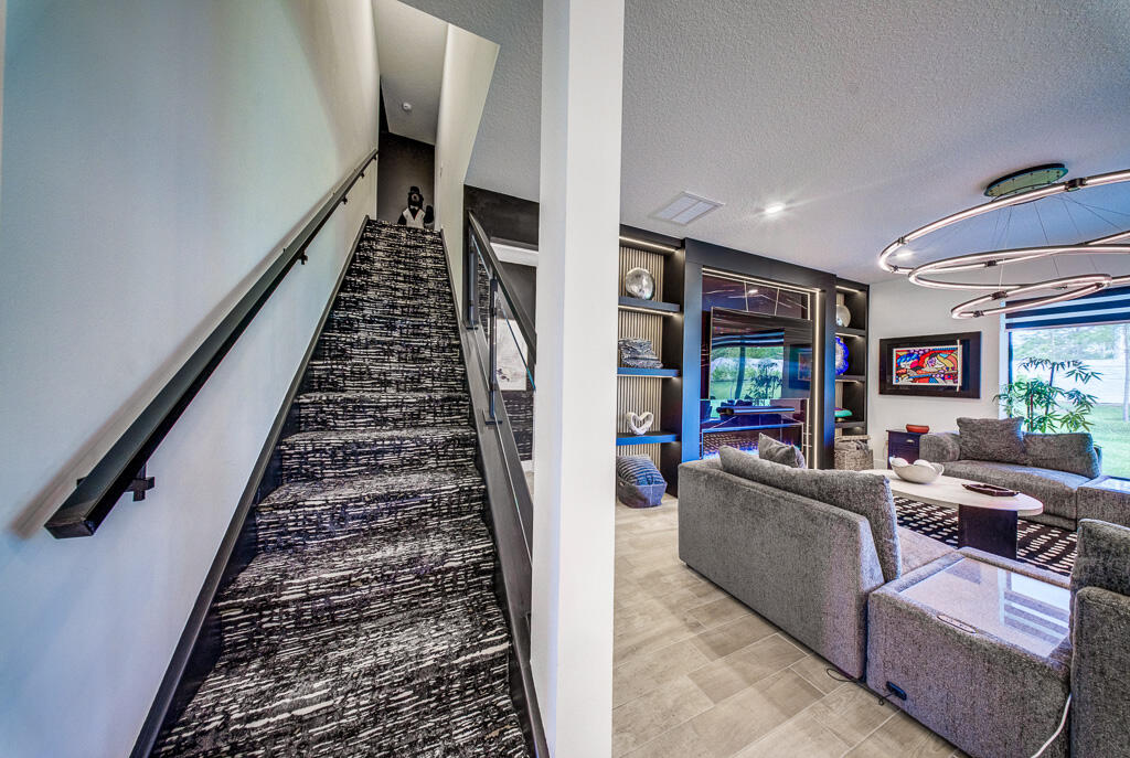 HENDRIX RESERVE - Residential