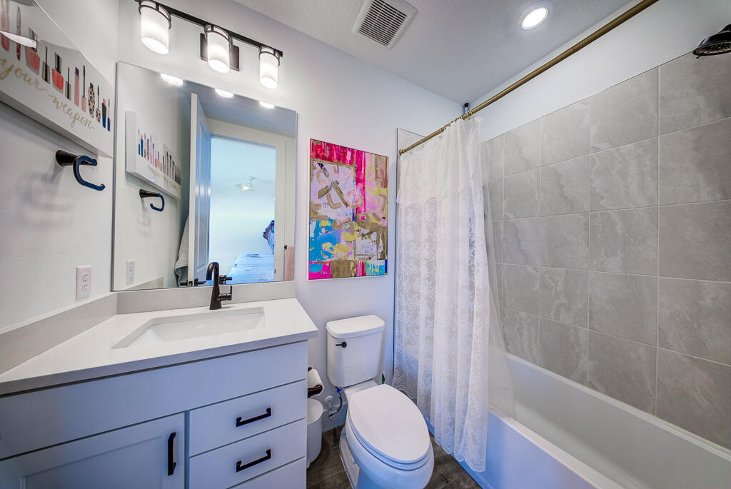 HENDRIX RESERVE - Residential