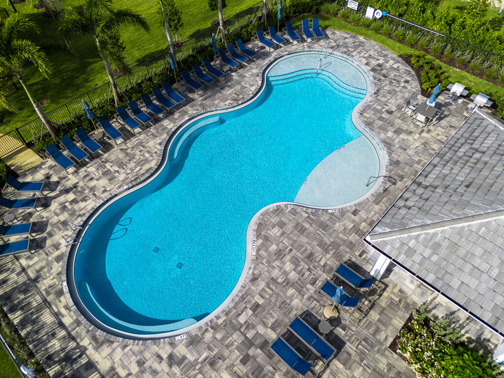 HENDRIX RESERVE - Residential