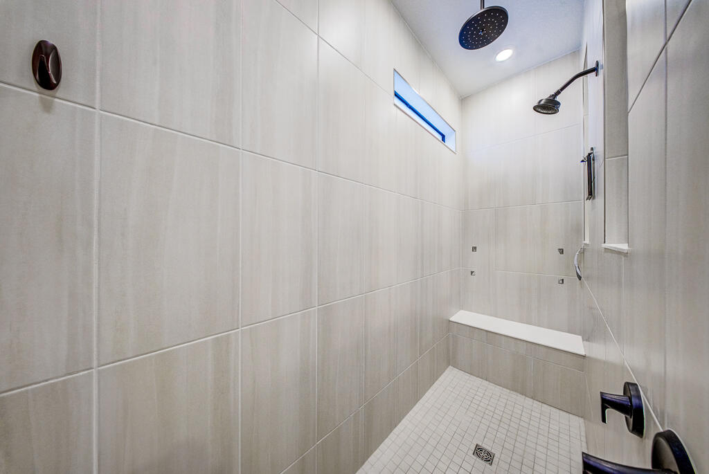 HENDRIX RESERVE - Residential