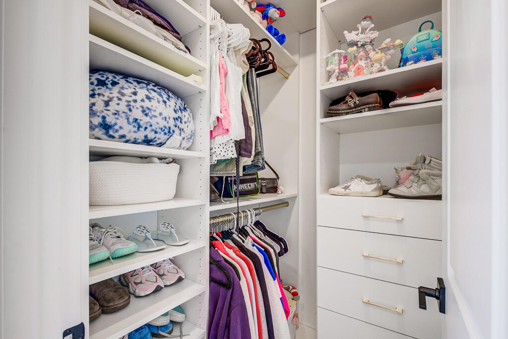 HENDRIX RESERVE - Residential