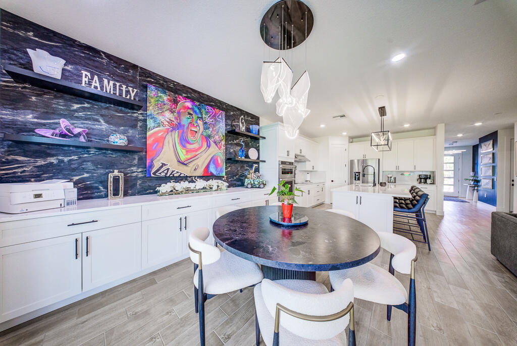 HENDRIX RESERVE - Residential