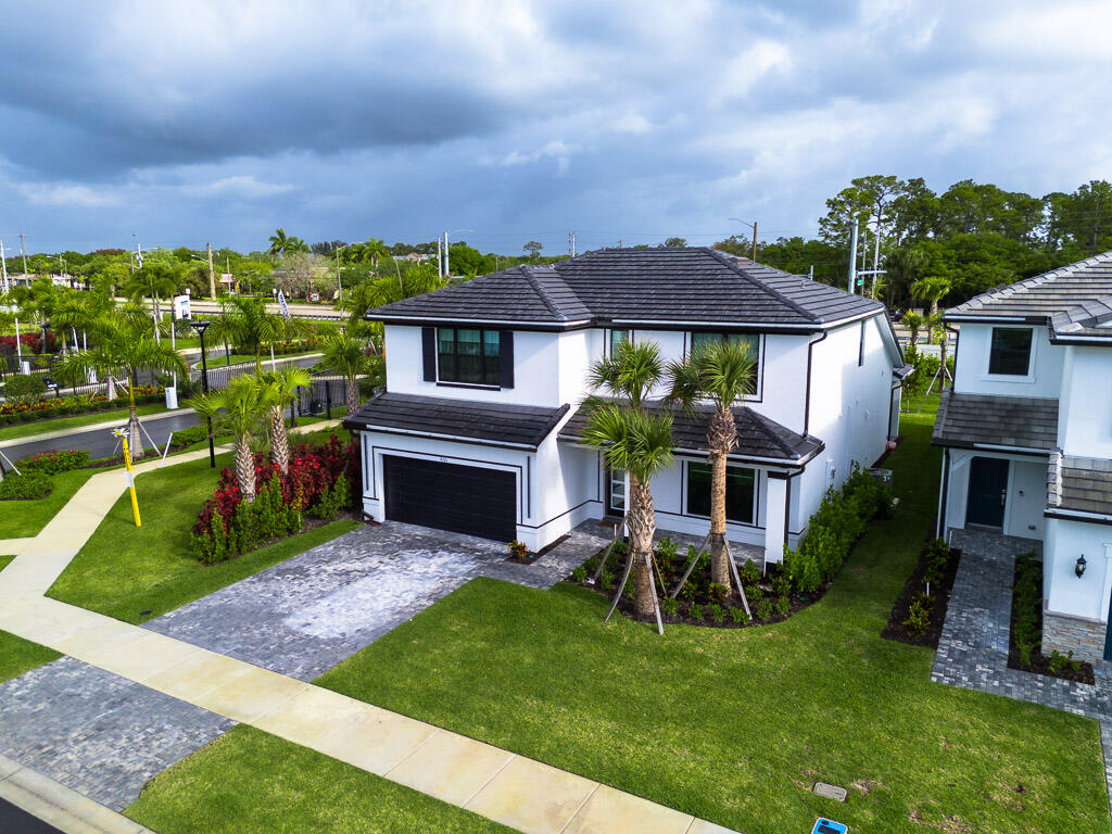 HENDRIX RESERVE - Residential