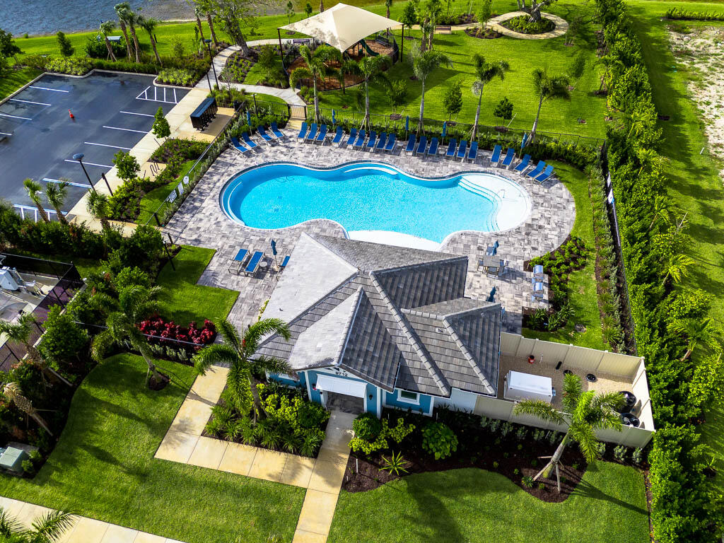 HENDRIX RESERVE - Residential