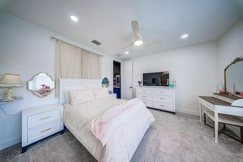 Tiny photo for 9721 Chora Tunel Way, Lake Worth, FL 33467 (MLS # B26012012)