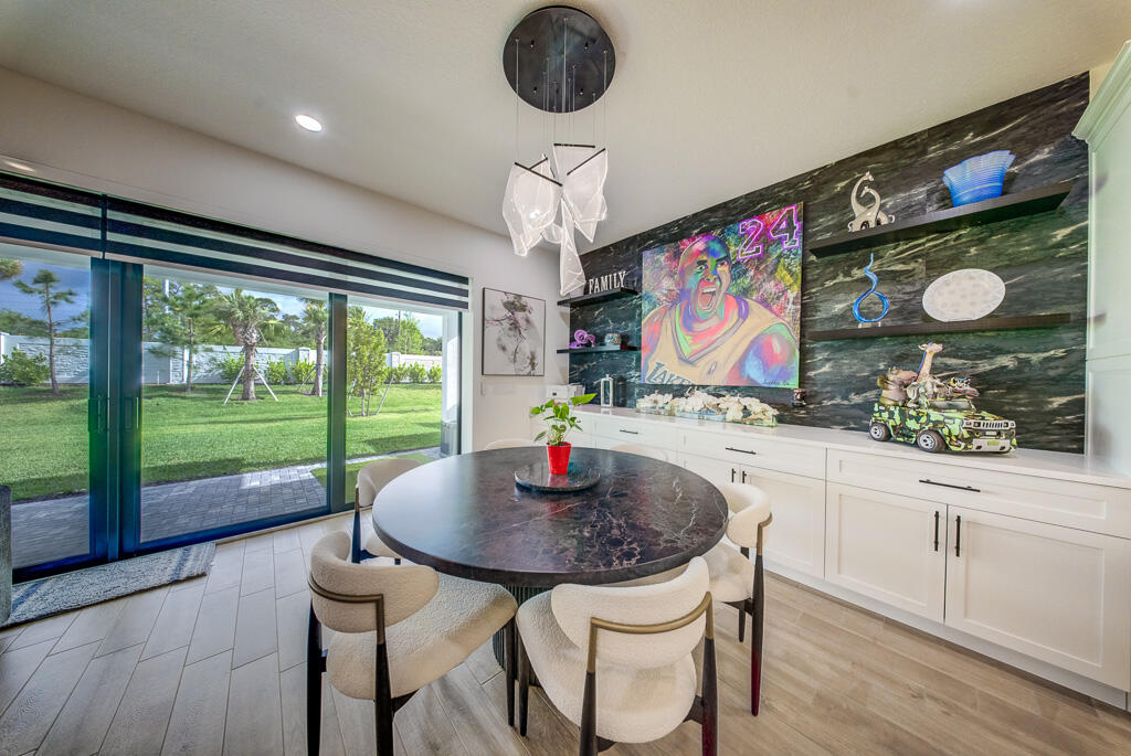 HENDRIX RESERVE - Residential