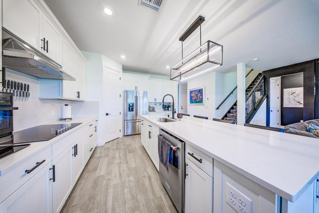 HENDRIX RESERVE - Residential