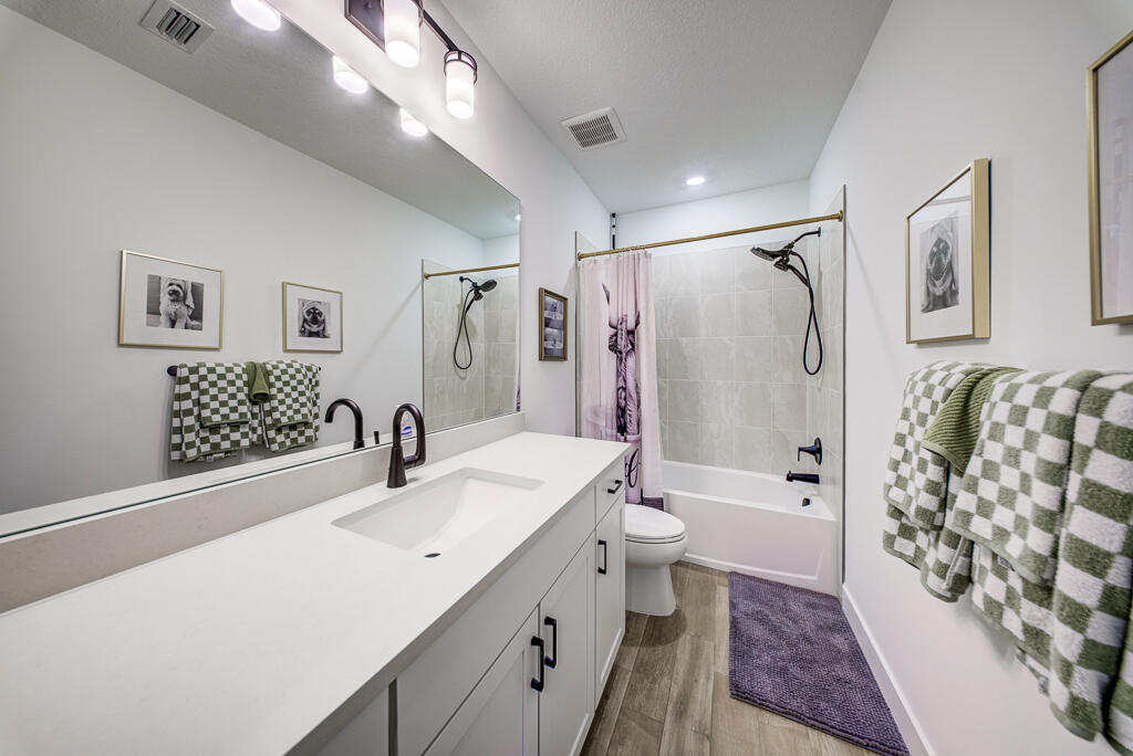 HENDRIX RESERVE - Residential