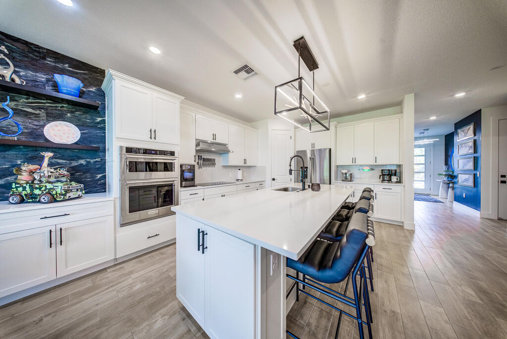 HENDRIX RESERVE - Residential