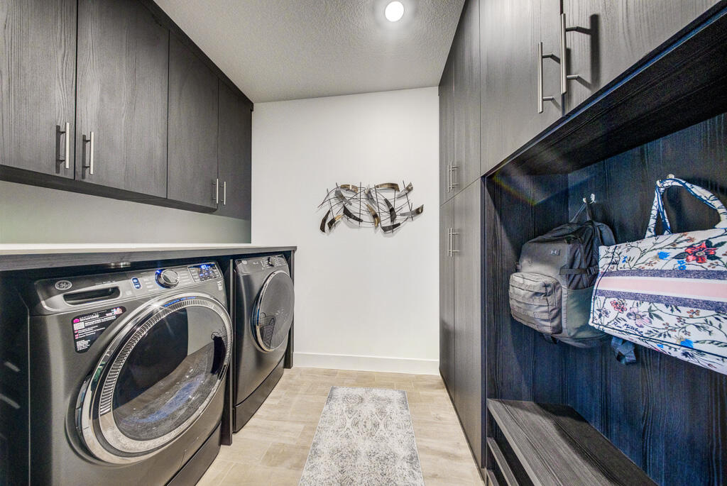 HENDRIX RESERVE - Residential