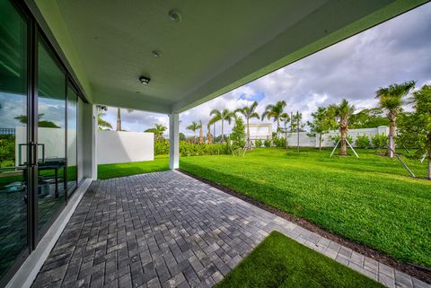 Tiny photo for 9721 Chora Tunel Way, Lake Worth, FL 33467 (MLS # B26012012)