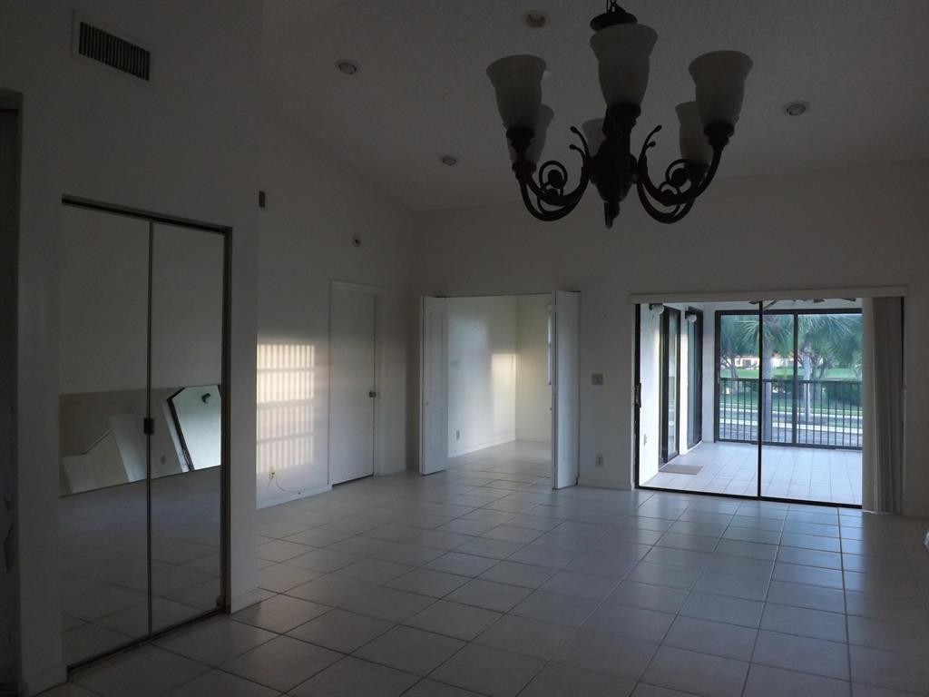 DIPLOMAT SQUARE CONDO - Residential