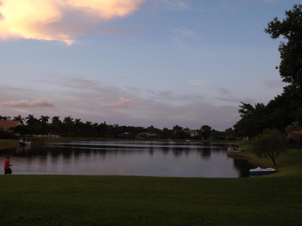 DIPLOMAT SQUARE CONDO - Residential