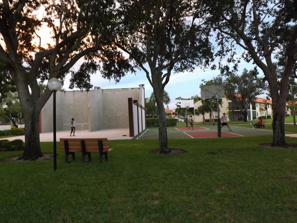 DIPLOMAT SQUARE CONDO - Residential