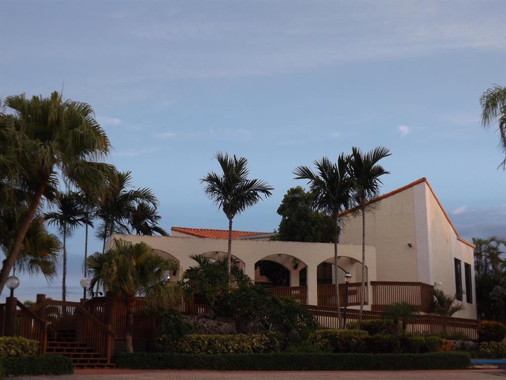 DIPLOMAT SQUARE CONDO - Residential