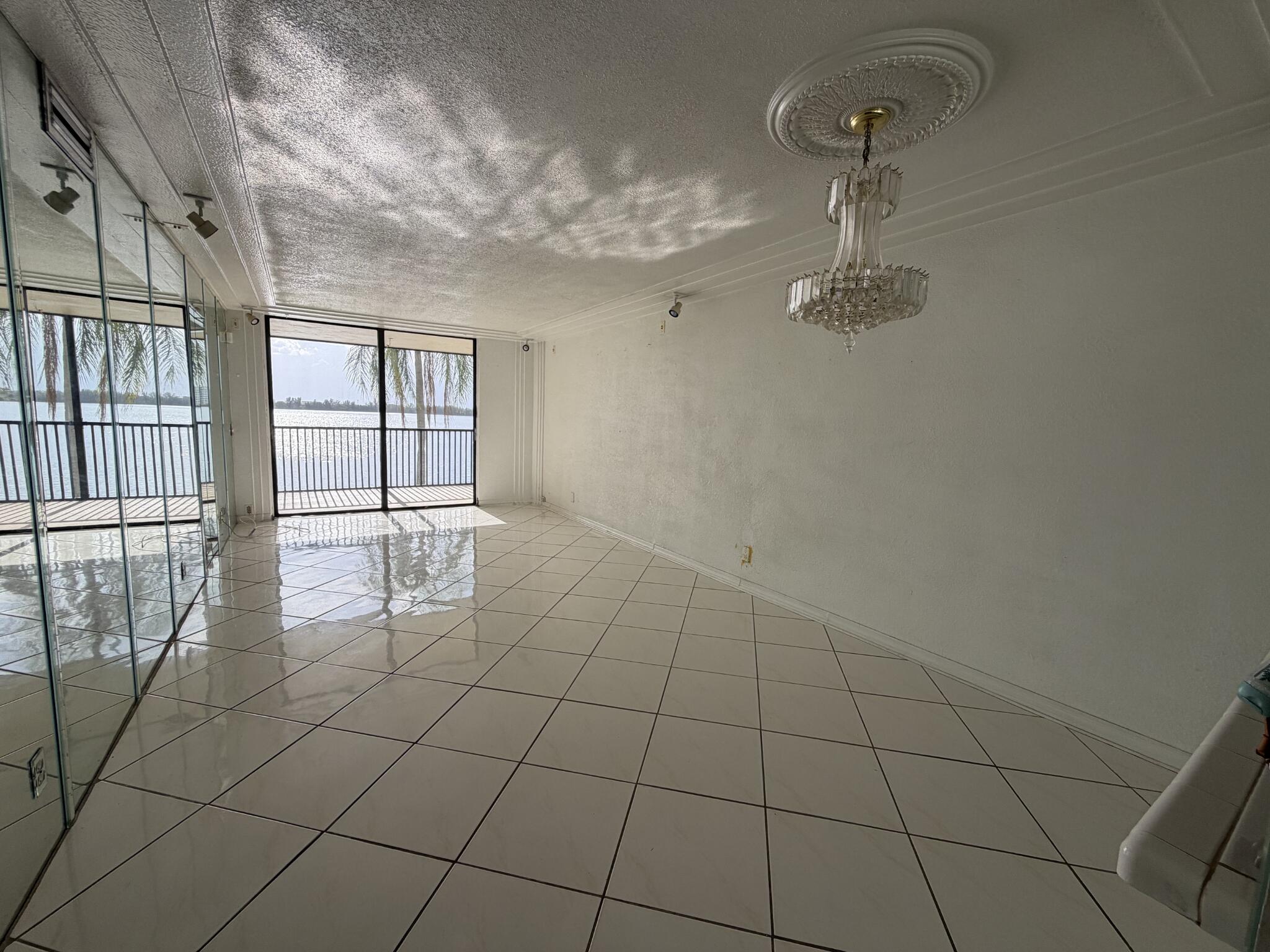 112 Lake Emerald Drive 203, Oakland Park FL 33309
