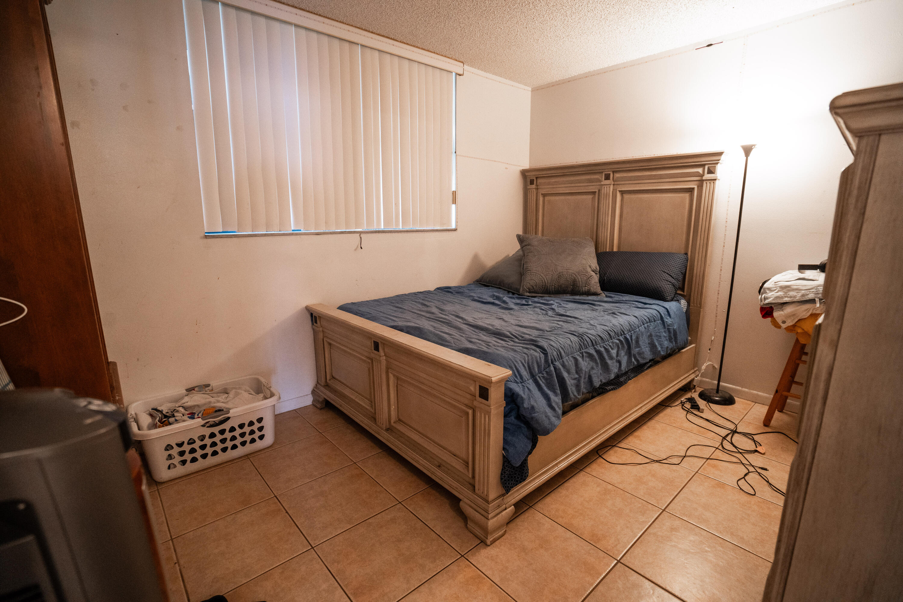 LAKE EMERALD CONDOMINIUM NO - Residential