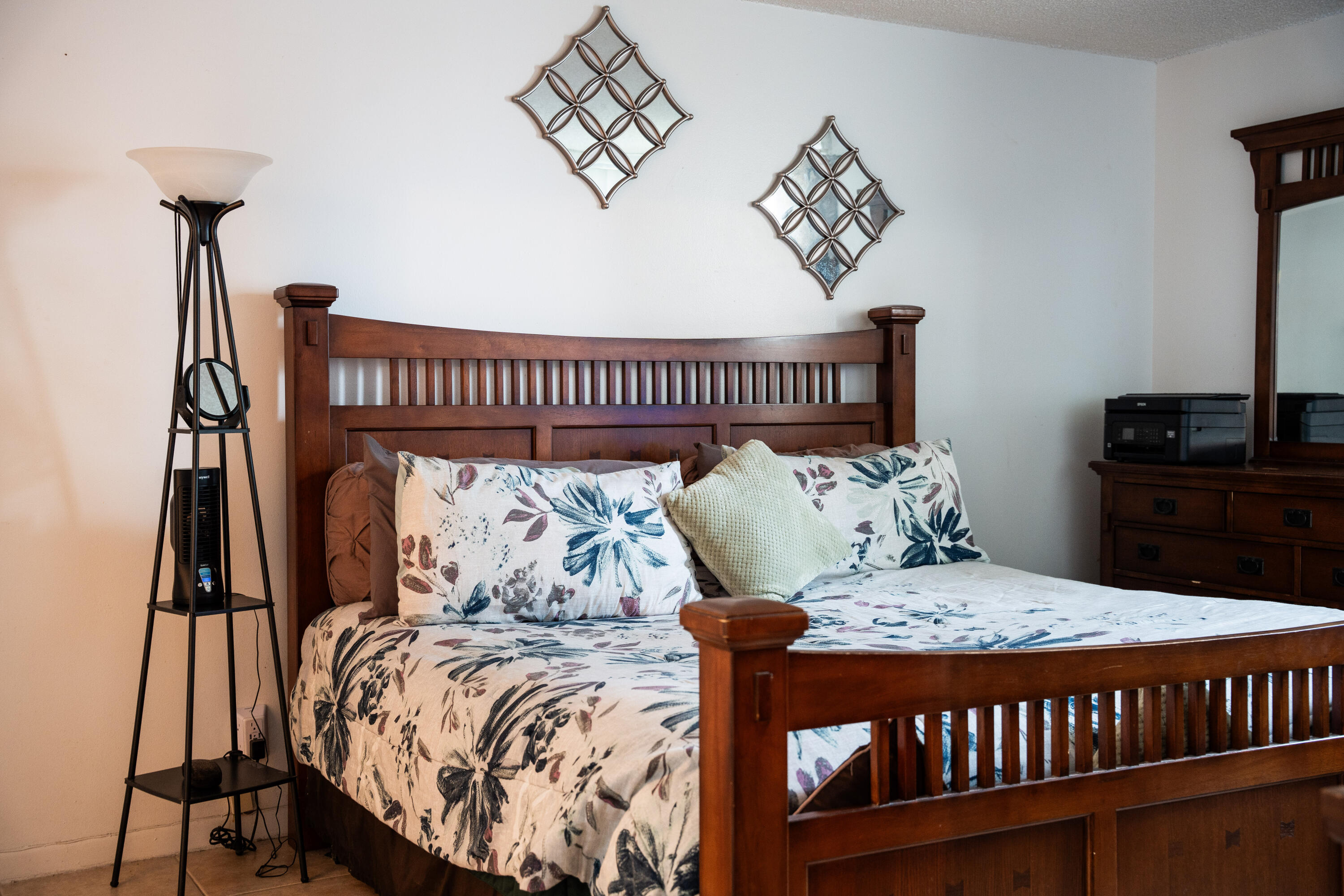 LAKE EMERALD CONDOMINIUM NO - Residential