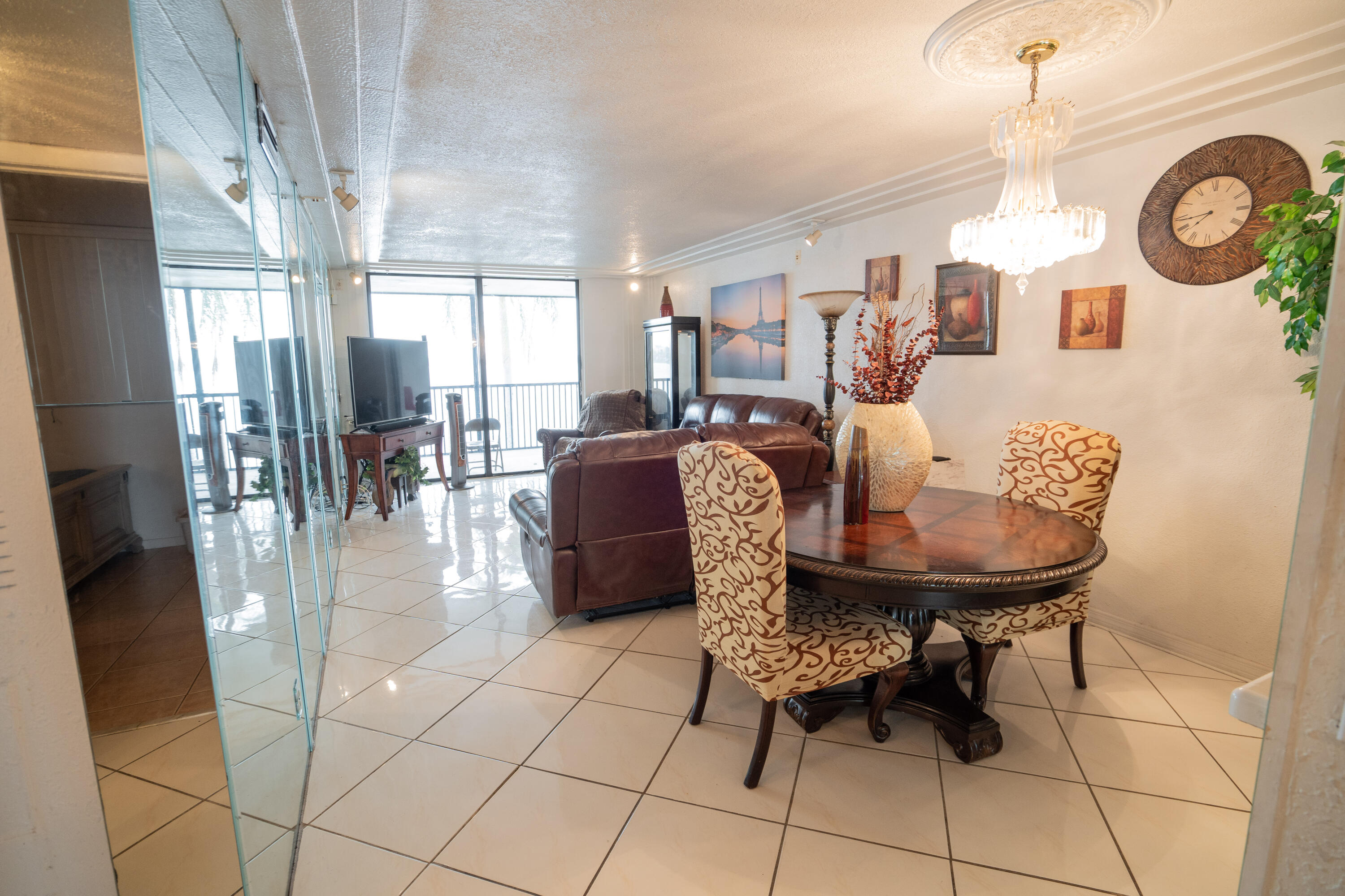 LAKE EMERALD CONDOMINIUM NO - Residential